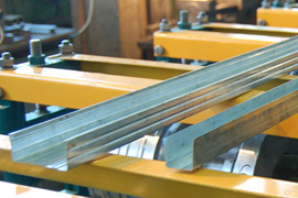 Гипсокартонный профиль KNAUF, изготовленный на прокатном стане